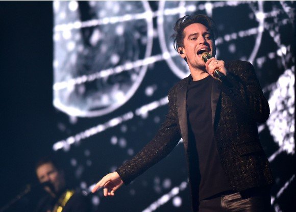 Logo:98m0z3o2jyc= Panic at the Disco