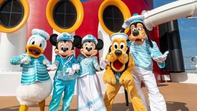 Ordinary Adventures Net Worth: $1 Million (Travel and Disney-Related Content Creators)