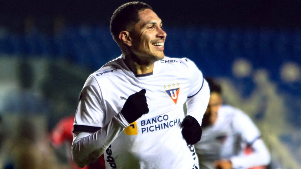 Paolo Guerrero Net Worth: $20 Million (Peruvian Footballer)